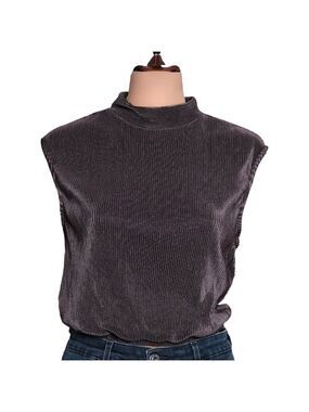 XS • Ro & De • Mock Neck Plisse Pleated Cropped Sleeveless Top